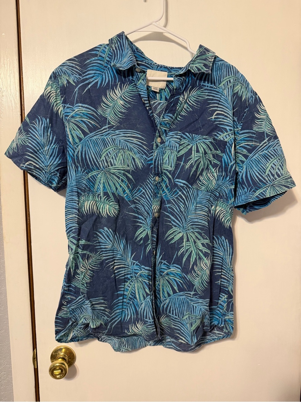 American Eagle Outfitters Blue & Teal Palm Print Camp Shirt